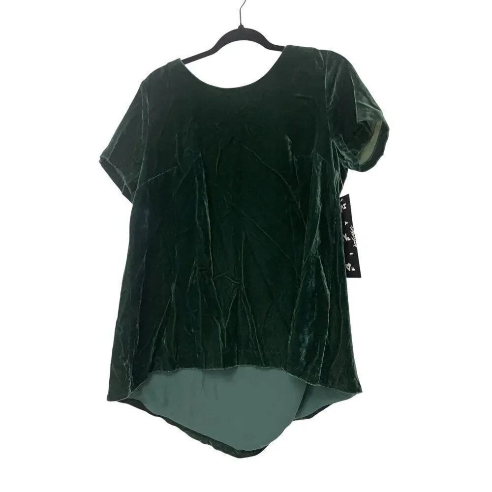 Lord & Taylor Womens Blouse Medium M green Velvet Round Neck Short Sleeve NWT